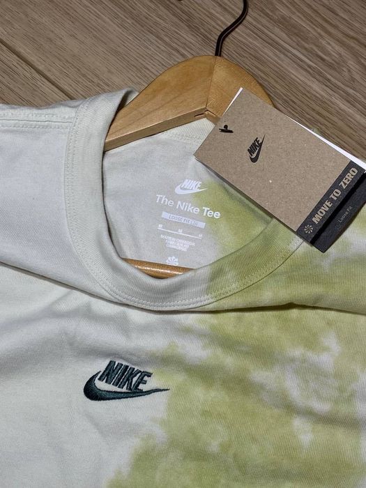 Футболка The Nike Tee Loose Fit