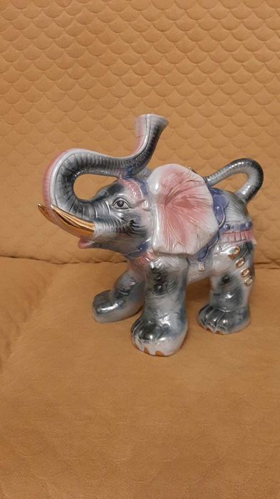 Figurka dekoracyjna słoń 37x33cm (2000r)