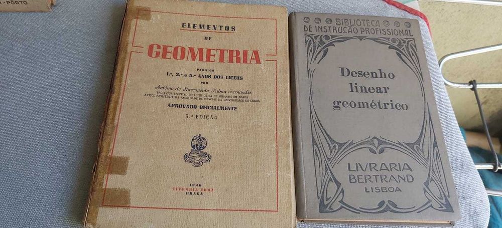 Literatura Portuguesa e Livros Escolares c/ 80 anos (Antiguidades)