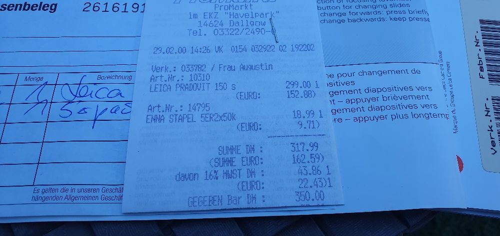 Rzutnik slajdow Leica 150