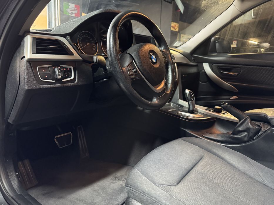 Bmw 318d  Touring F31 Sport - CxAuto - Nacional em excelente estado!!!