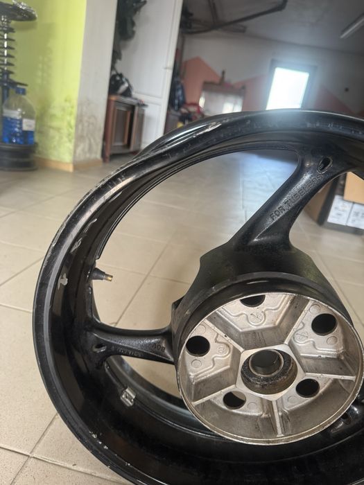 Suzuki gsxr k8 600/750