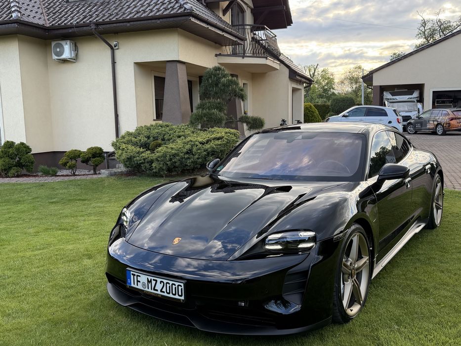 Porsche Taycan 4S 2023 tylko 30tys przebiegu