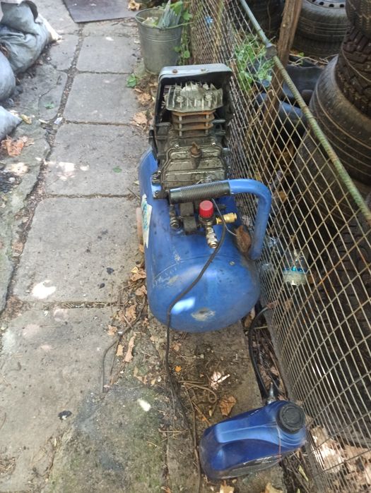 Продам воздушный компрессор 24 л