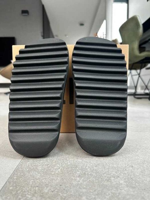 adidas originals Yeezy Slide R.43