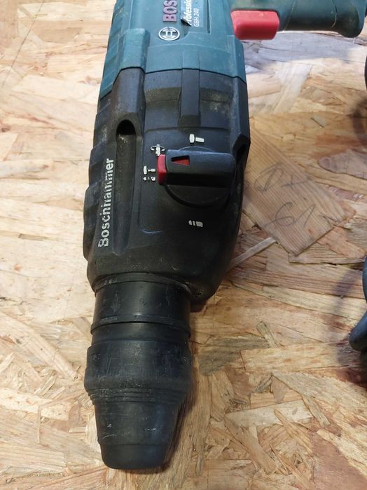 Młotowiertarka BOSCH GBH 240 Professional