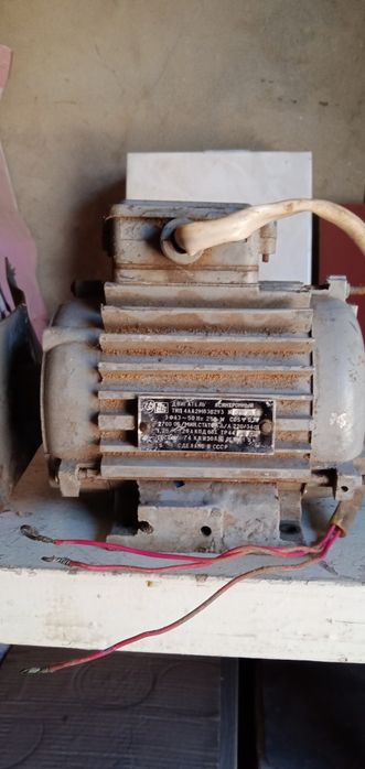 Электродвигатель асинхронный