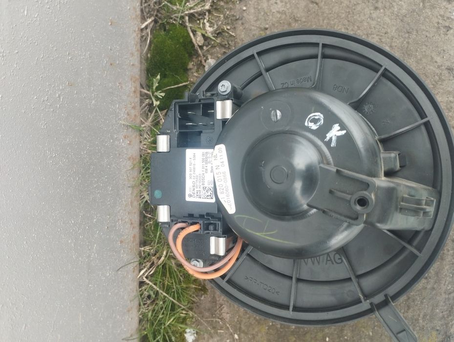 Моторчик печки Passat B6 B7 CC Skoda