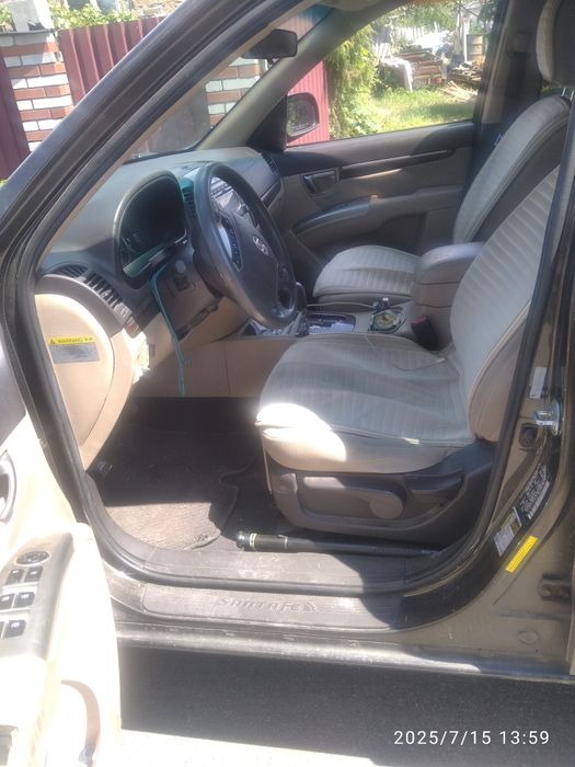 Продаж машини HYUNDAI Santafe 2011рік США