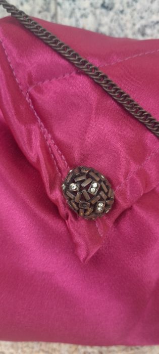 Bolsa de cetim para festa