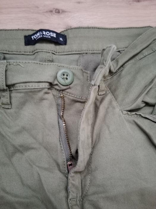 Spodnie damskie khaki
