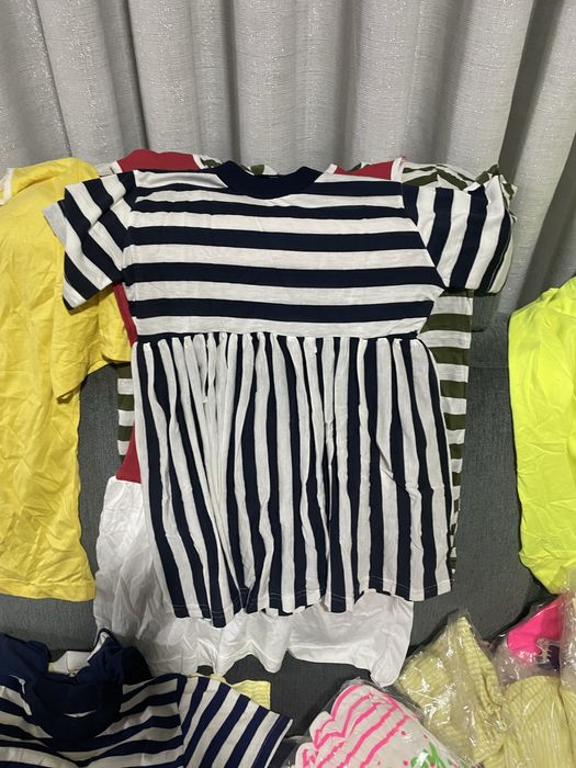 Diversas camisolas e roupa de bebe/criança