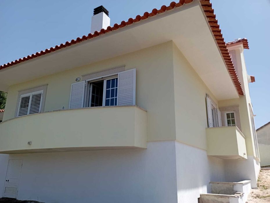 Arrenda-se Excelente moradia V2 + 1