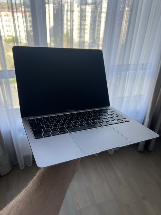 MacBook Air 2020 i3 256 gb 13’