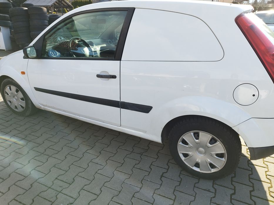FORD Fiesta   van  vat-1  1,4 diesel