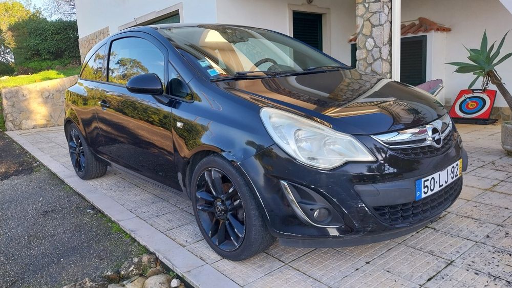 Opel Corsa 1.2 Black Edition