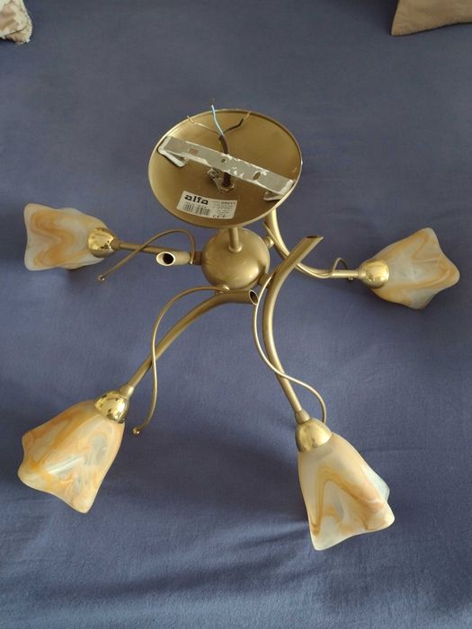 Sprzedam lampę wisząca (żyrandol)