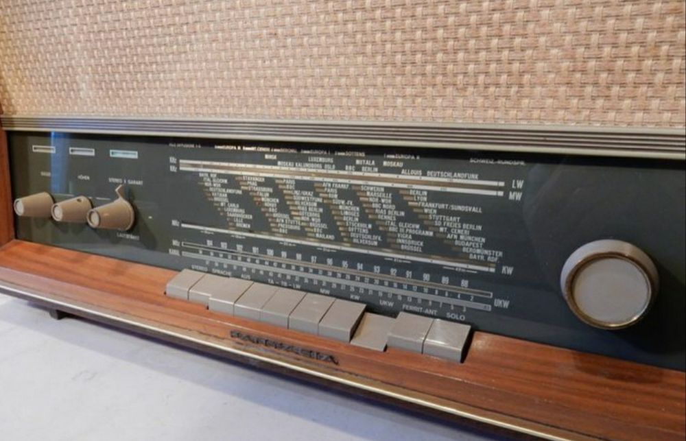 Rádio válvulas Graetz Fantasis 1218 Luxus