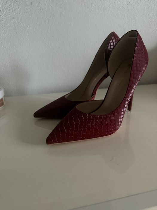 Продам жіночі лабутени