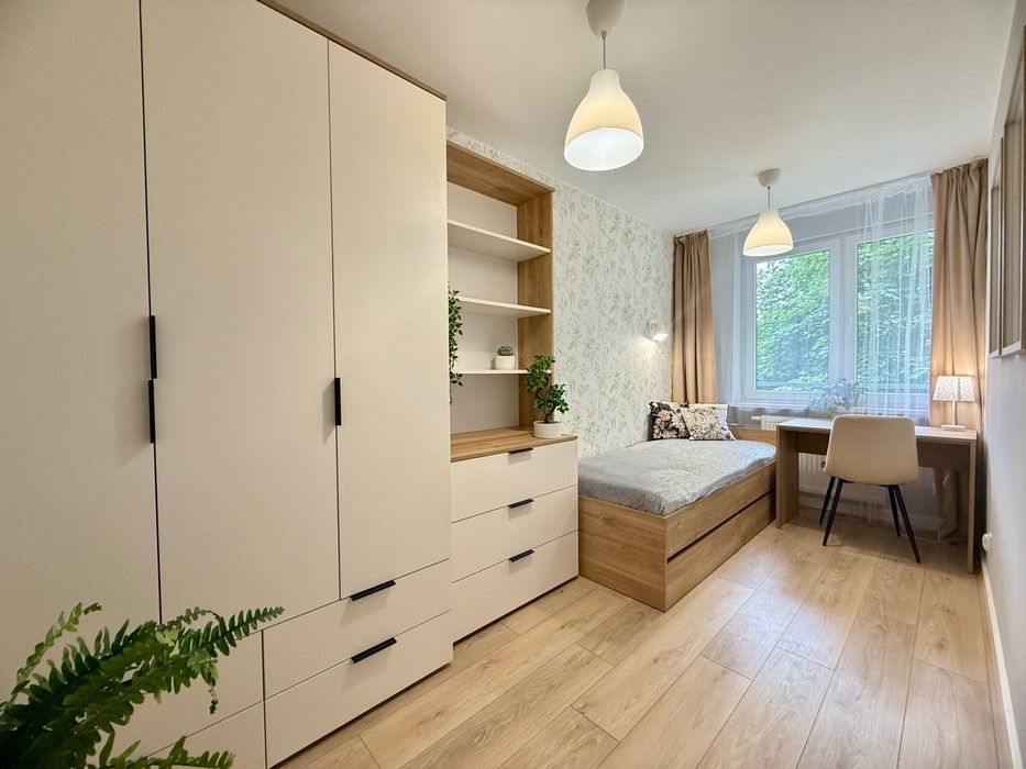 Pokój jednoosobowy - ul. Kluczowa 10, BIELANY