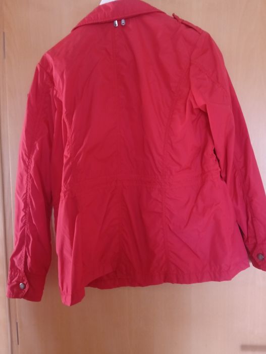 Kispo vermelho com capucho
