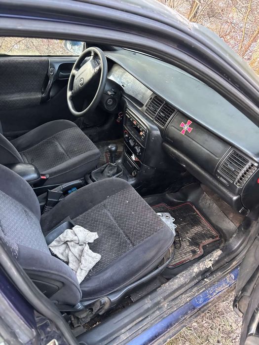 Запчасти Опель Вектра В