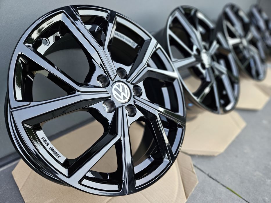 VW Golf 17 " Nowe 5x112 Caddy Jetta Touran T-Roc Czarne  Felgi Volkswagen