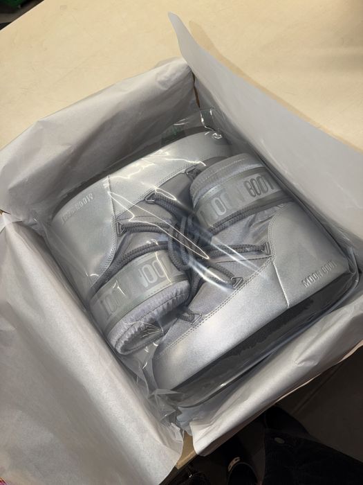 Moon boot в наявності всі моделі