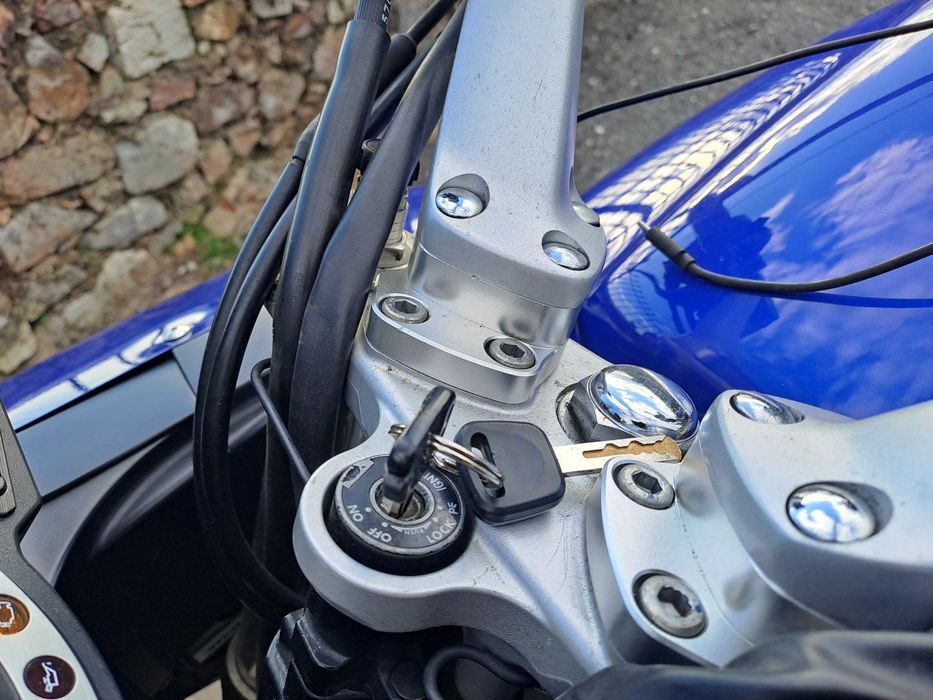 Yamaha FJR1300 poucos kms