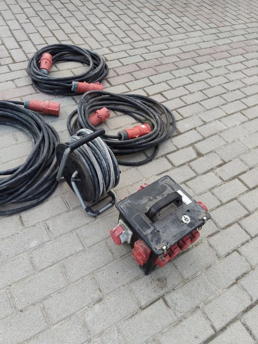 Kable przewody wtyki gniazda