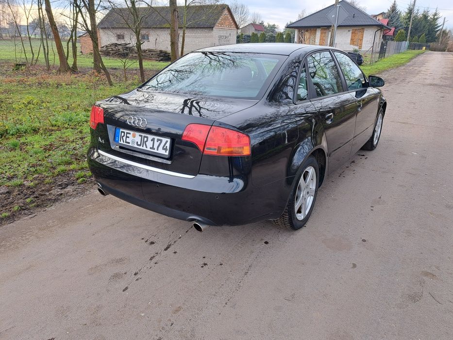 Audi a4b7 1.8t. Bardzo ładne auto. Do jazdy.