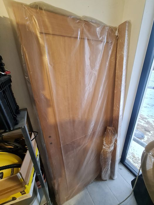 Drzwi drewniane bezprzylgowe lewe P4T // otwór 102 x 208