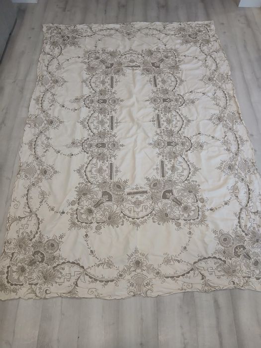 Toalha de mesa de linho cru original da madeira