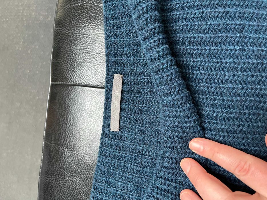 Piękny granatowy sweter 303 Avenue - skład Rewelacja!