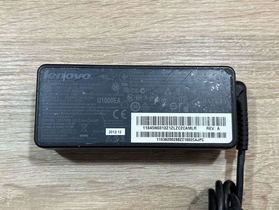 Блок живлення Lenovo 20v 3.25a 65w