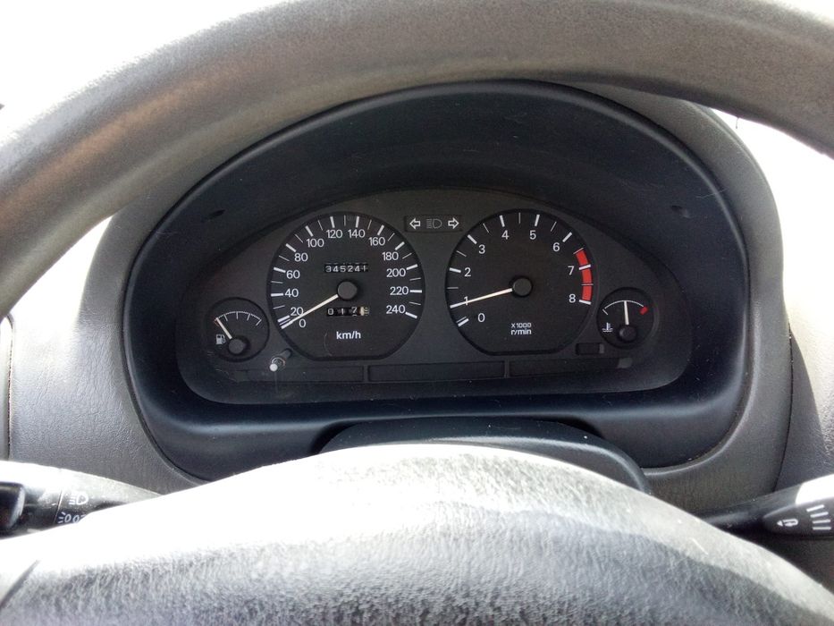 Mitsubishi Carisma 97