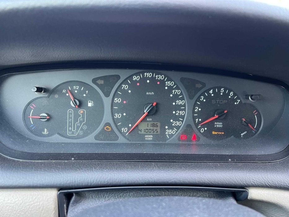 samochód osobowy citroen C5