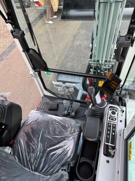 Minikoparka Takeuchi TB335R - 3.7 tony - wyprzedaż rocznika!