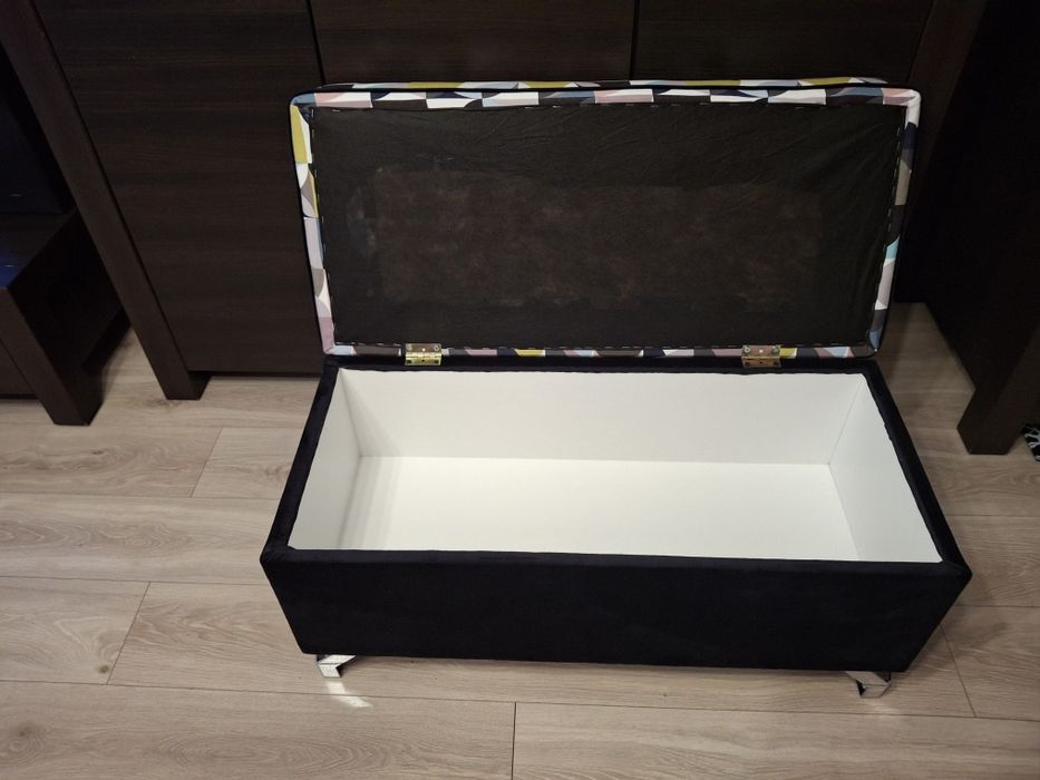 Podnóżek  pufa z pojemnikiem