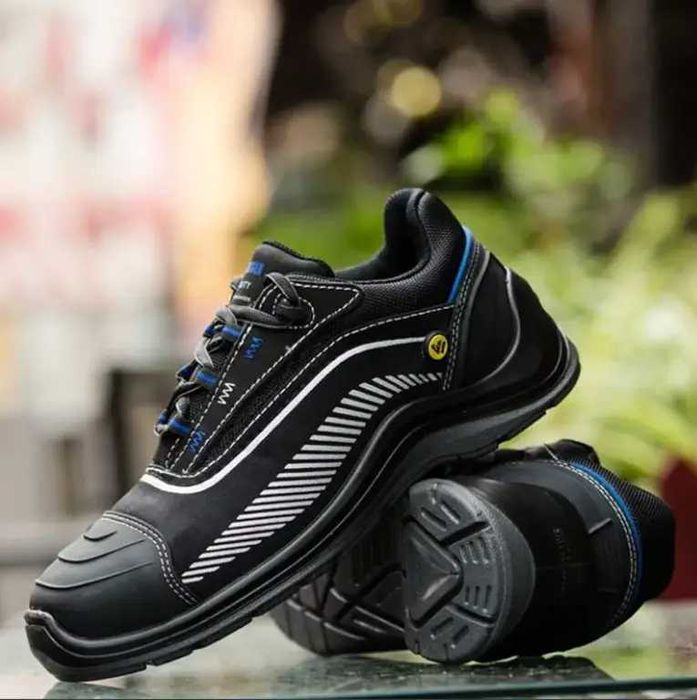 Спецвзуття з металевим носком, робоче взуття Польща, Захисні кросівки