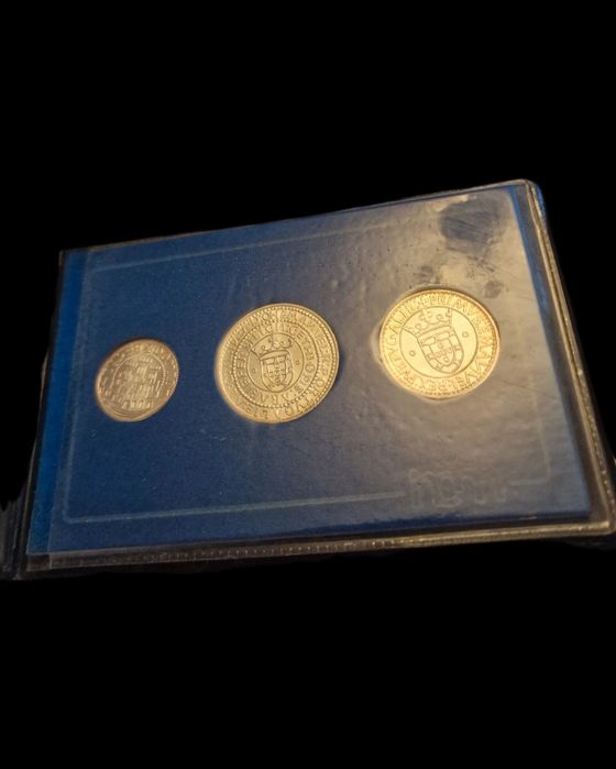 Carteira «XVII Exposição» BNC (1983) Prata