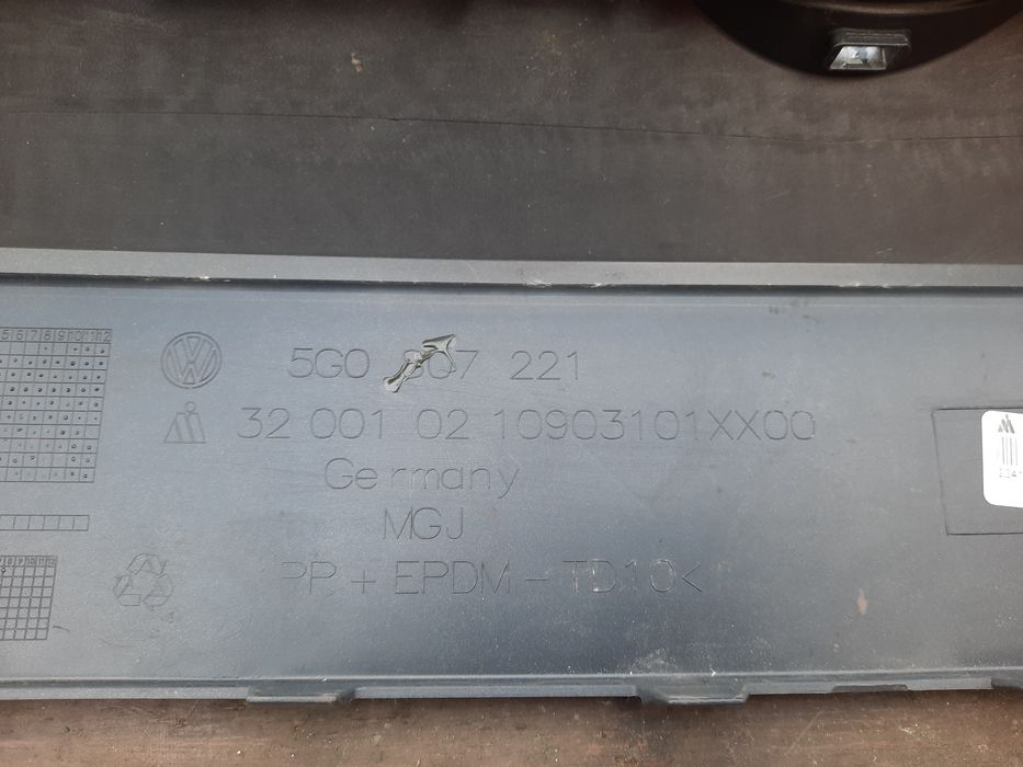 Zderzak przód VW Golf 7