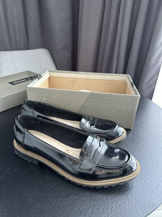 Продам лофери кларкс 41 розмір
