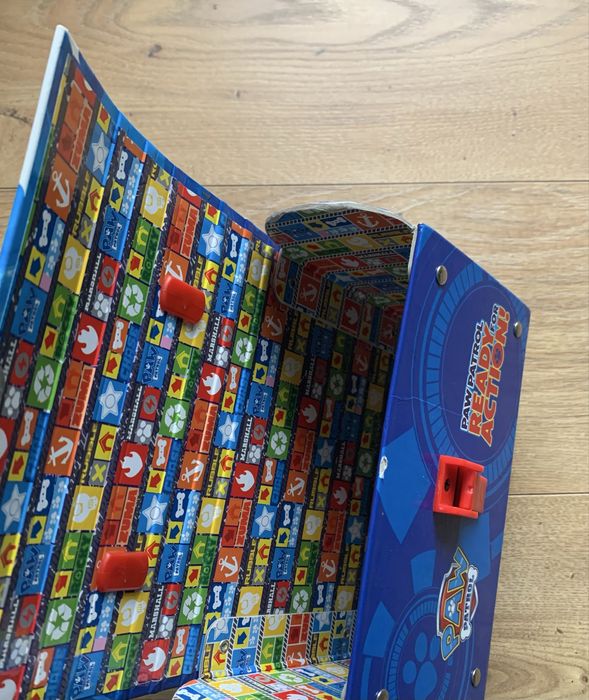 oddam zabawki i akcesoria dla dzieci