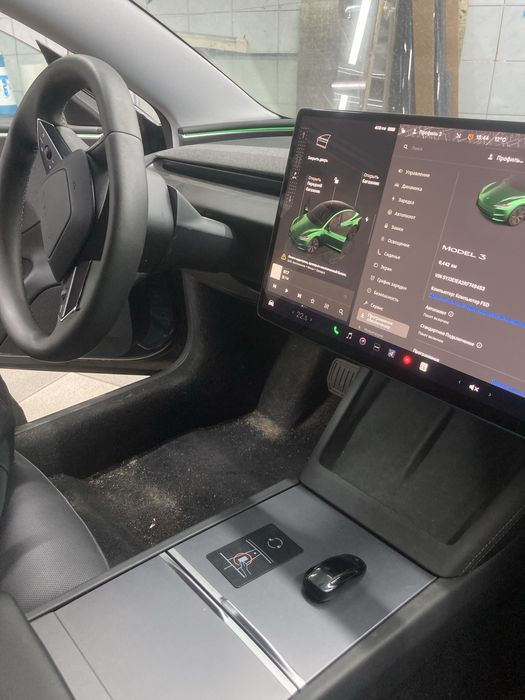 Tesla Model 3 Highland 2024