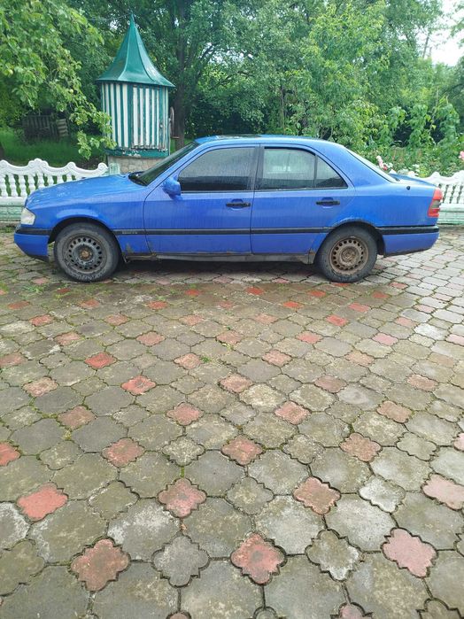 Мерседес с180 w202