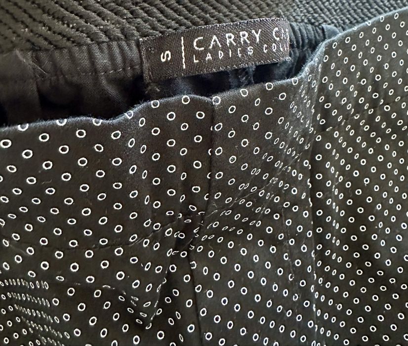 Czarne szorty Carry