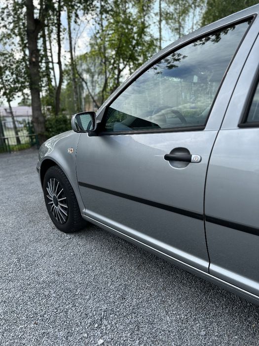 Volkswagen Golf 2003 VIN WVWZZZ1JZ3W544715 фото оголошення 9 з 20