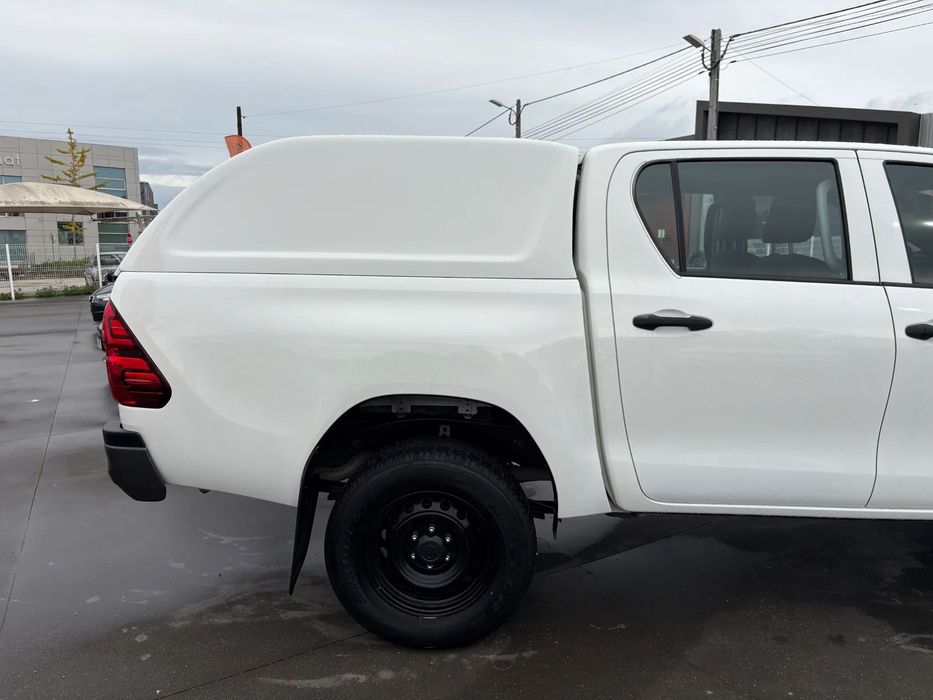 Toyota Hilux 2.4 D-4D 2WD CD