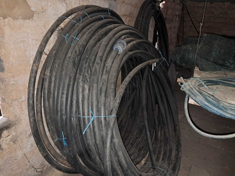 Mangueira / tubo preto de rega